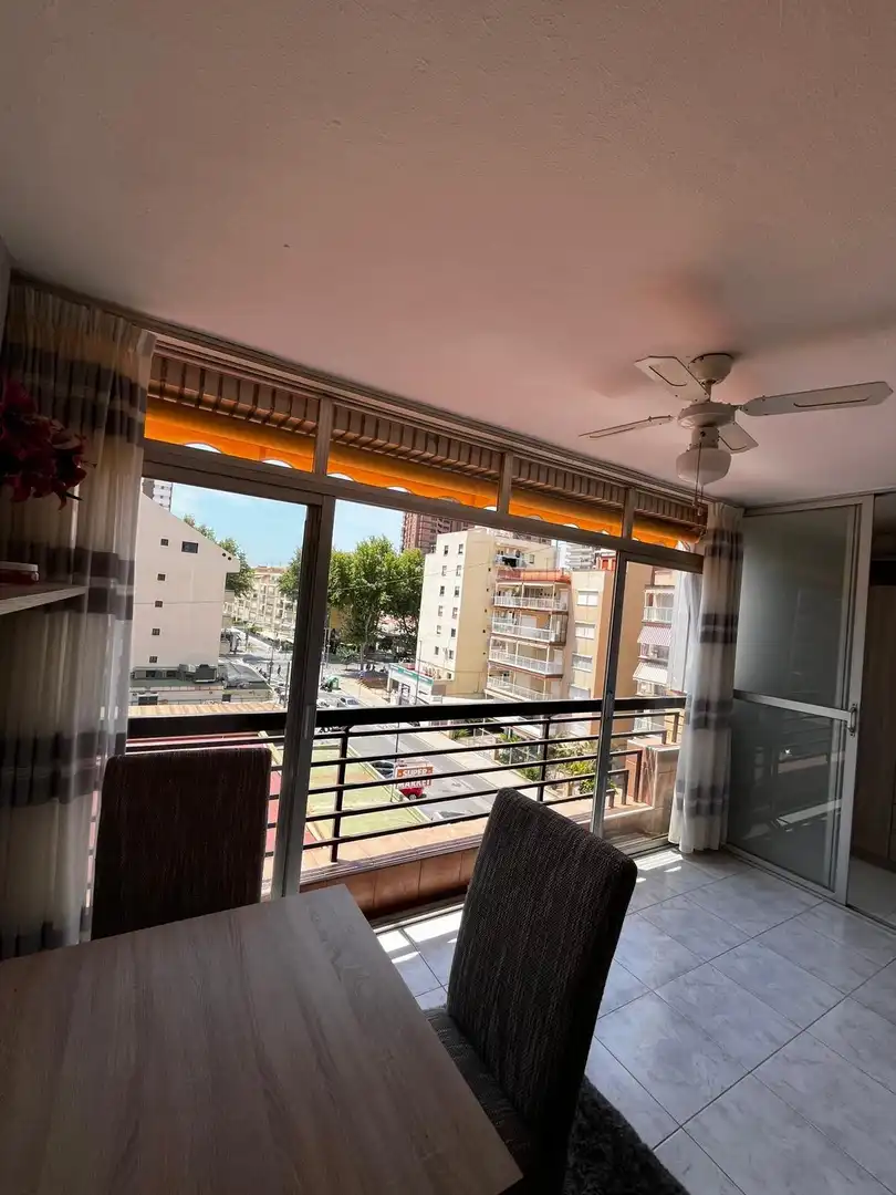 Vista exterior de Apartament en venda en Benidorm amb Aire condicionat, Calefacció i Moblat