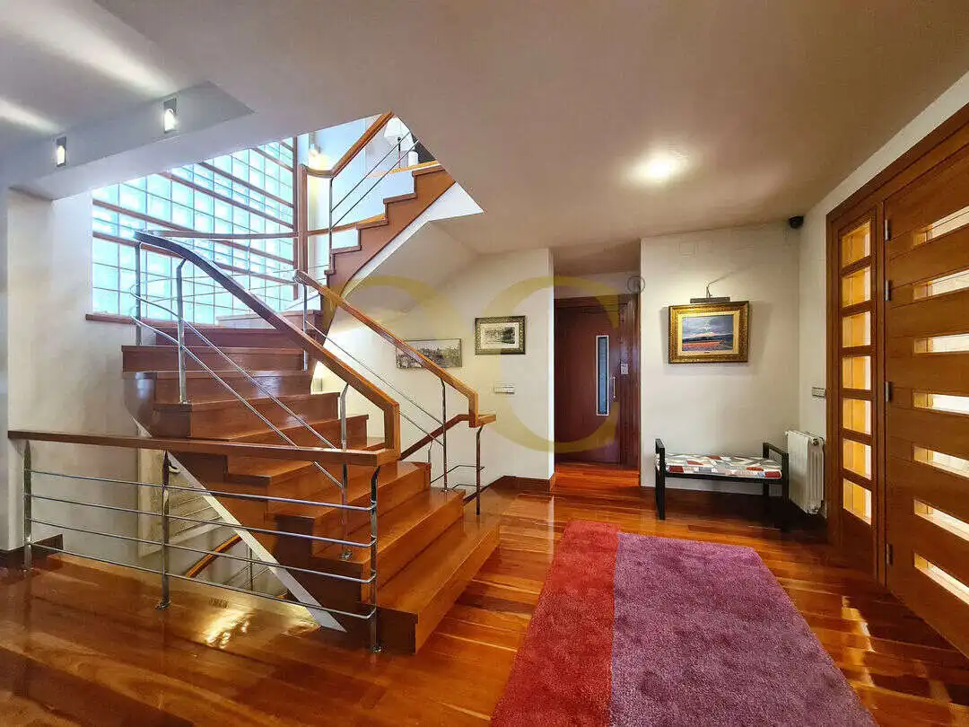 Casa o xalet en venda en Gijón  amb Calefacció, Jardí privat i Terrassa