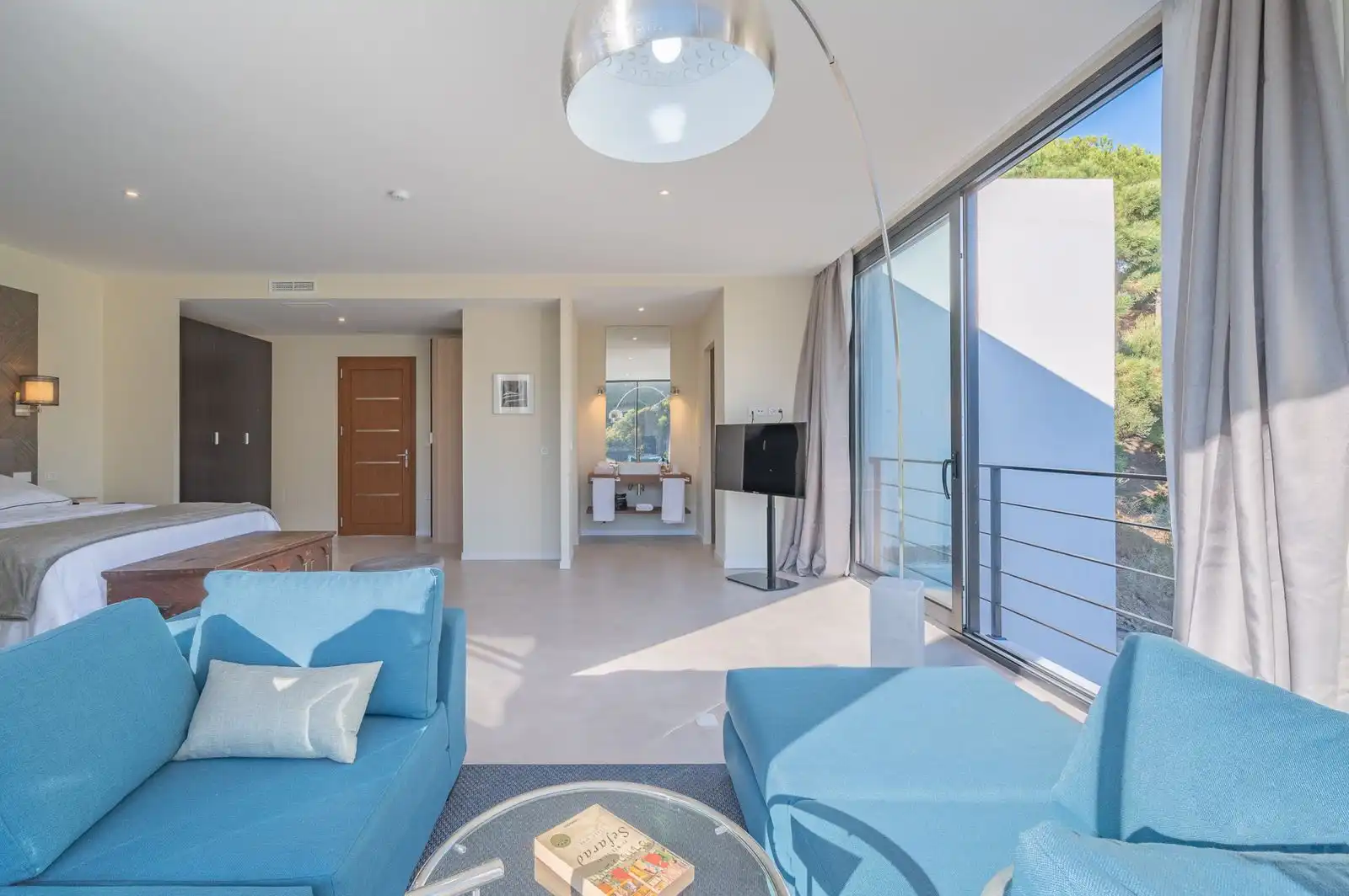 Living room of Houses for sale in Málaga  with Air Conditioner, Terrace and Swimming Pool