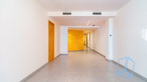 Foto 2 de Piso en venta en Carrer del Dos de Maig, El Camp de l'Arpa del Clot, Barcelona Capital