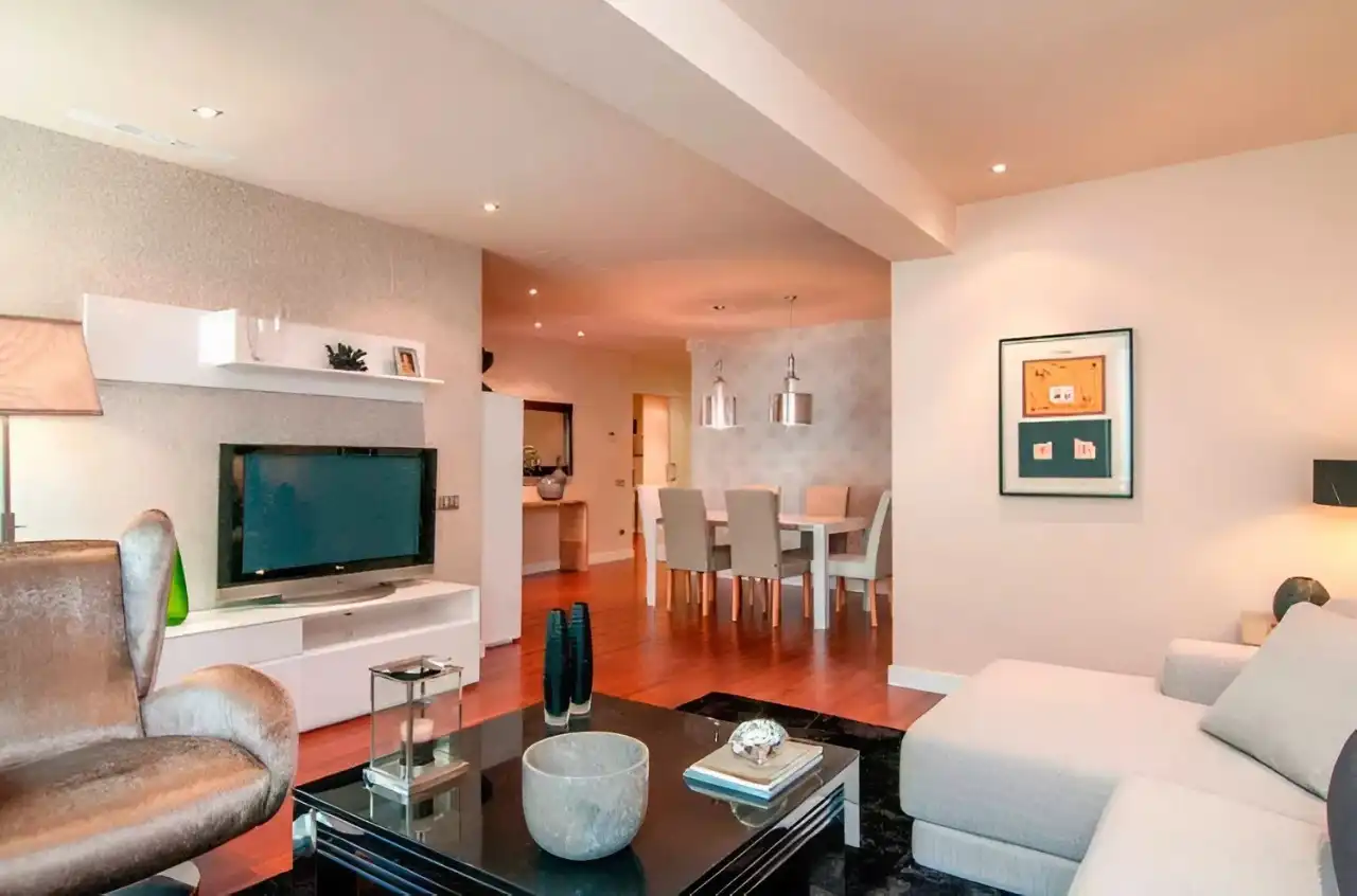 Piso con terraza en venta en Carrer de Sardenya, imagen 3