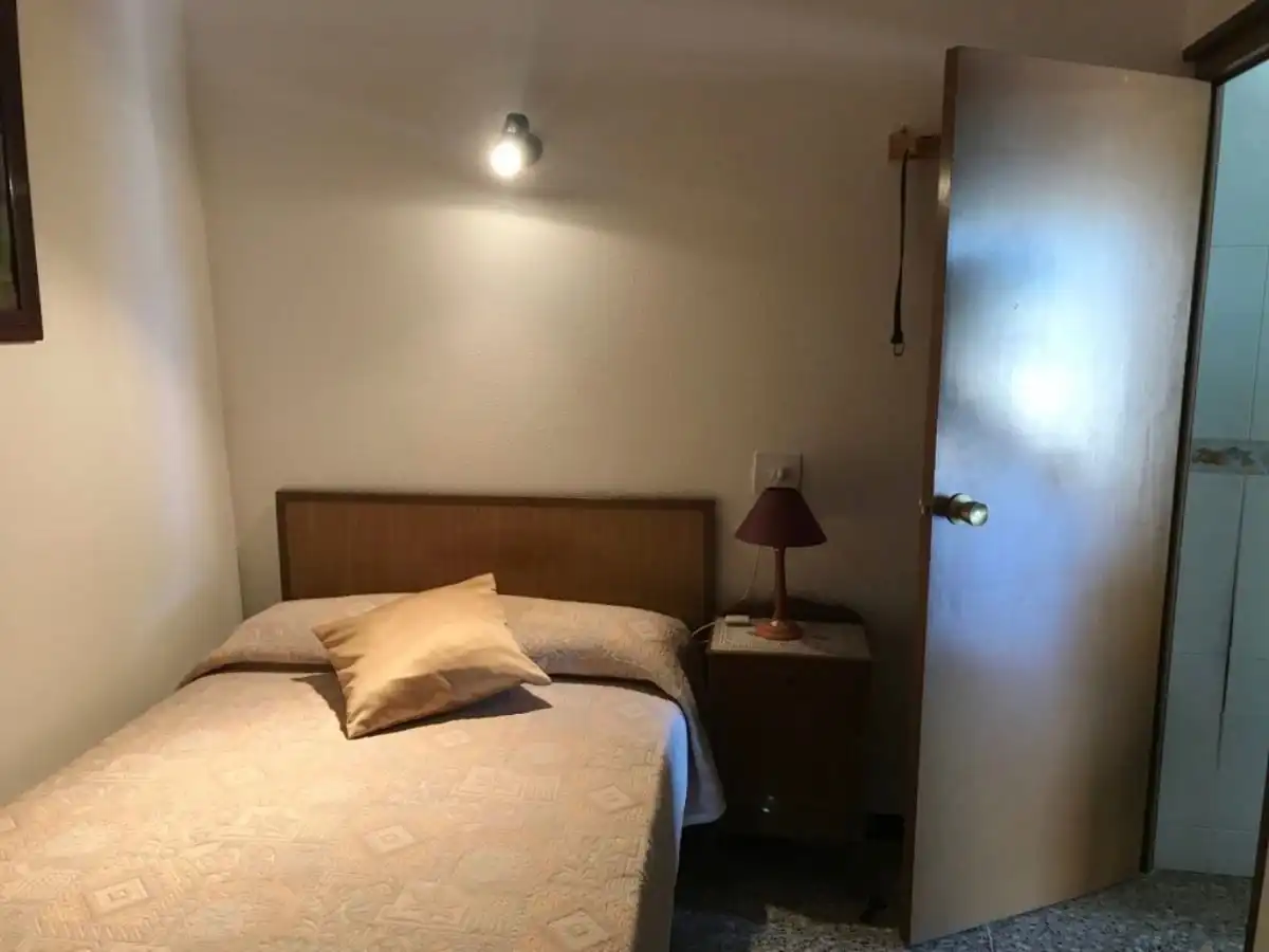 Habitación de Casa adosada en venta en Valdeltormo con Trastero, Amueblado y Horno