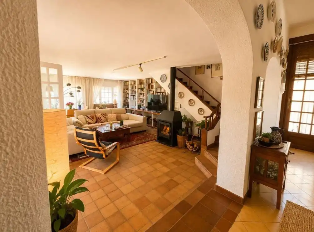 Sala d'estar de Casa o xalet en venda en Alella