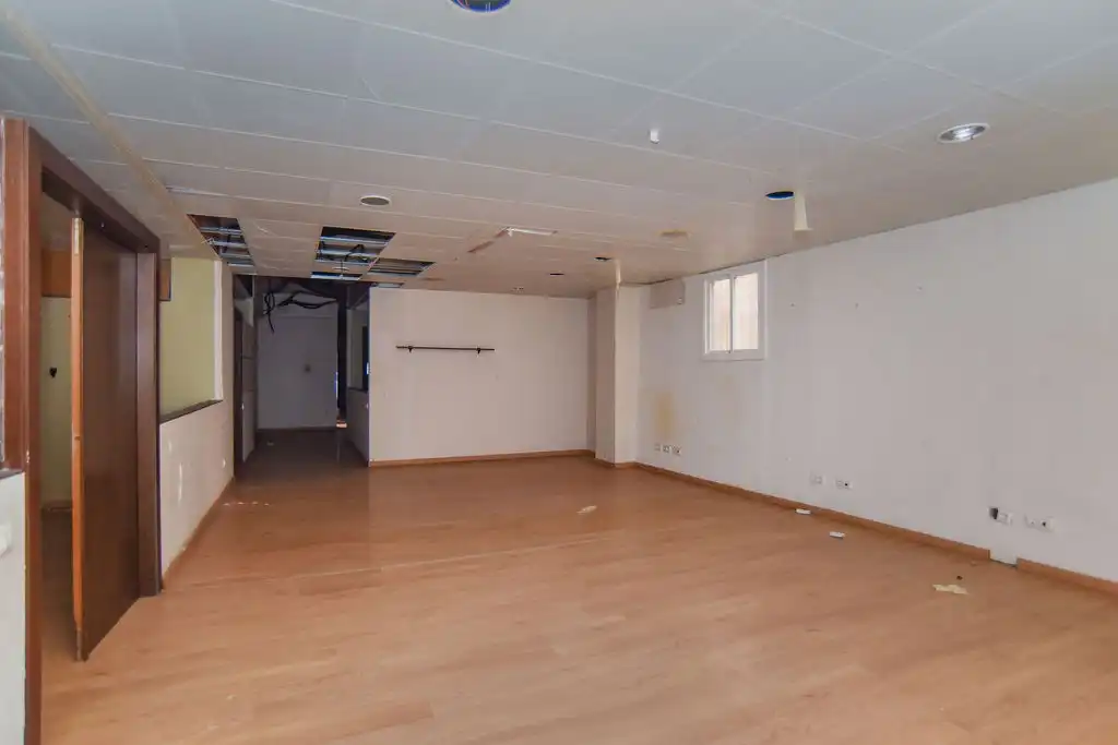 Local comercial en venda a ENRIC GRANADOS, imagen 2