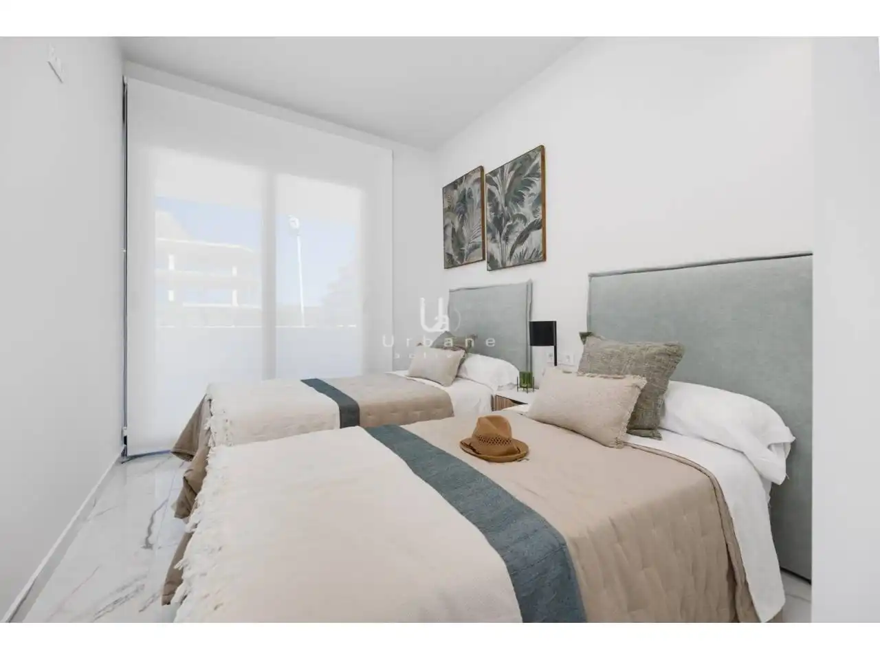 Habitación de Ático en venta en San Miguel de Salinas con Aire acondicionado, Terraza y Amueblado