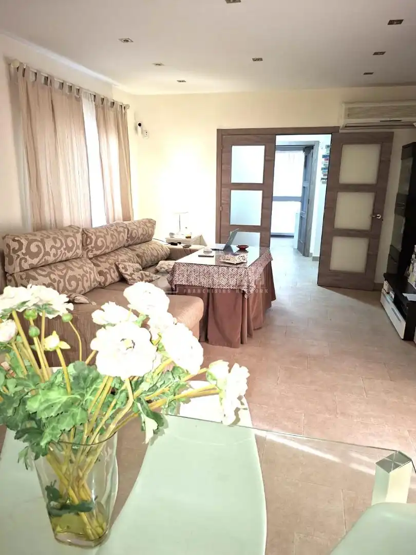Sala d'estar de Finca rústica en venda en Coria del Río