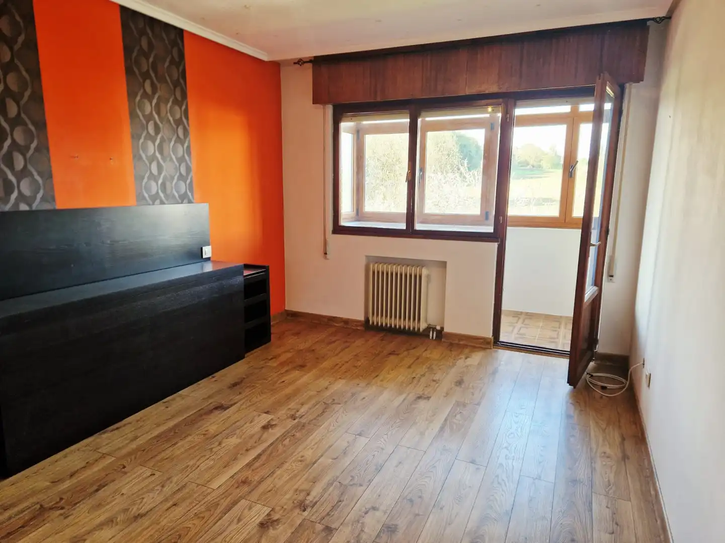 Habitación de Piso en venta en Avilés con Calefacción