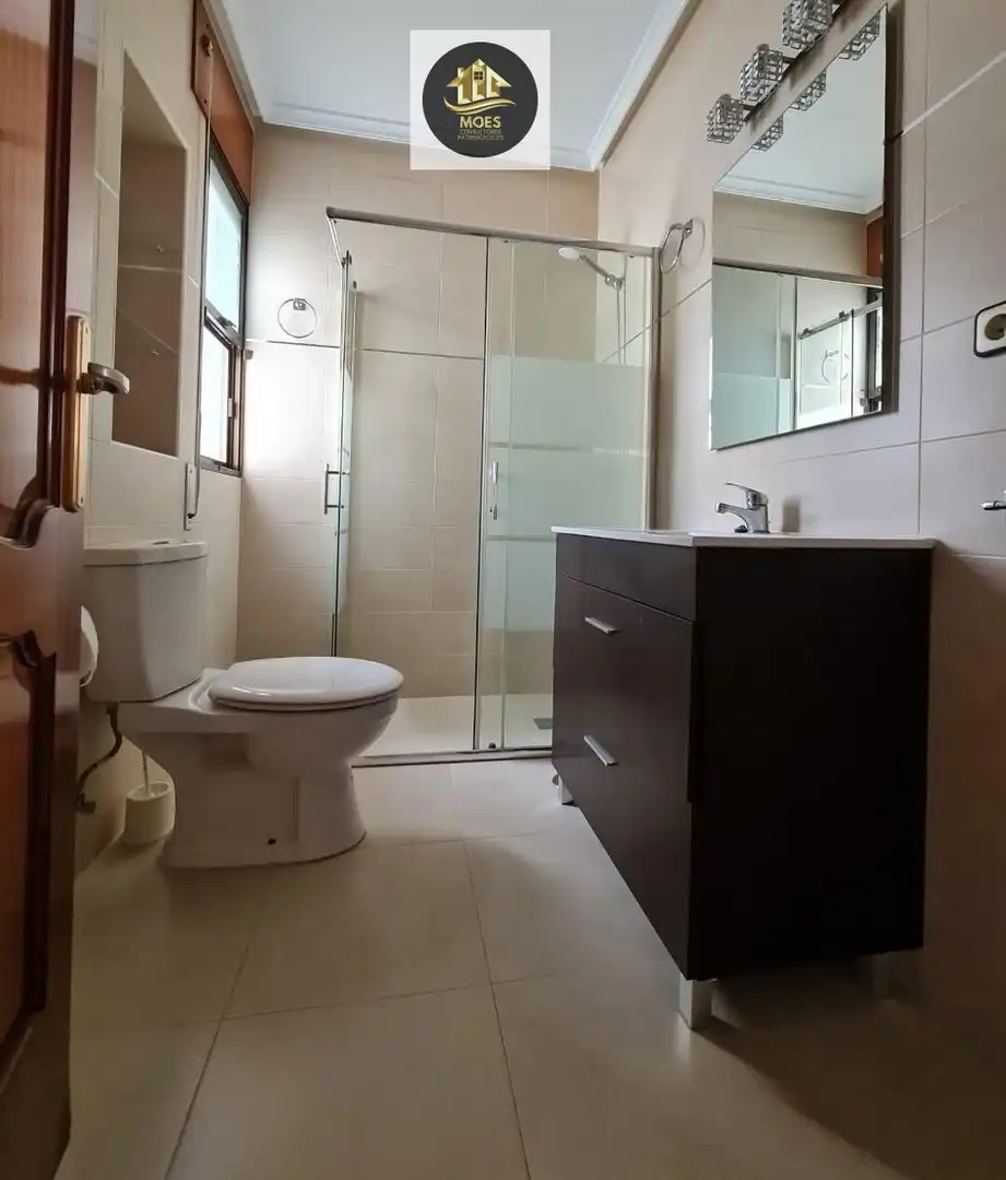 Baño de Casa o chalet en venta en Rota con Terraza, Trastero y Piscina