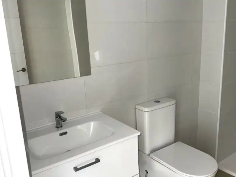 Habitatge amb ascensor en venda a avenida reyes católicos 14, imagen 5