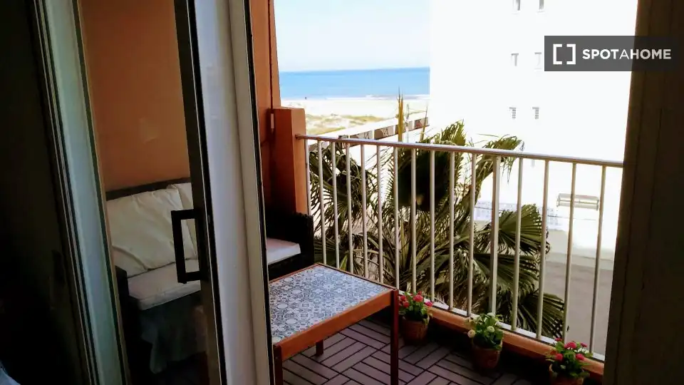 Flat with terrace to rent in Pobles del Sud, imagen 10
