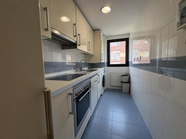 Flat with pool to rent in Calle de María Tudor