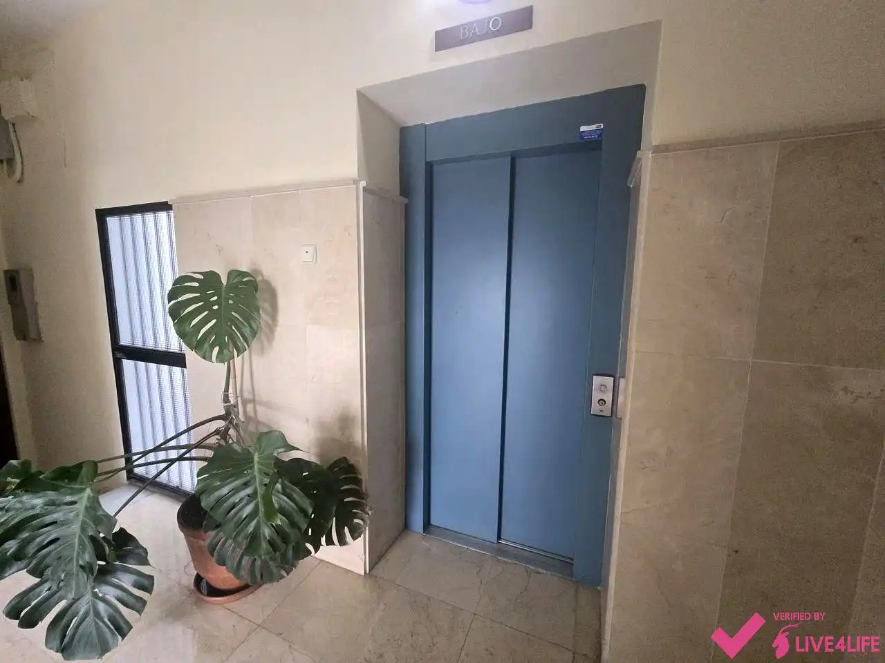 Flat for rent in Sevilla  with Air Conditioner, Terrace and Furnished