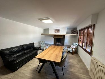 Villa avec balcon à vendre à Carrer de la Divina Pastora 32