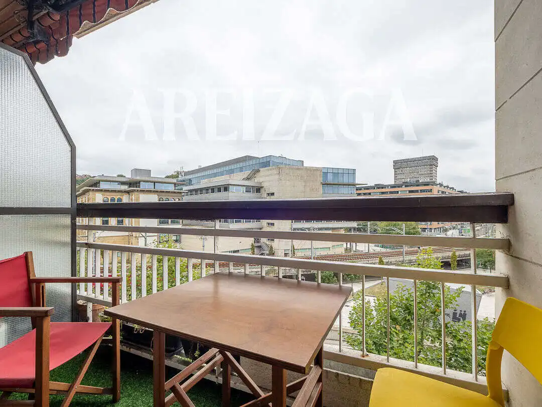 Terraza de Piso en venta en Donostia - San Sebastián  con Calefacción y Balcón