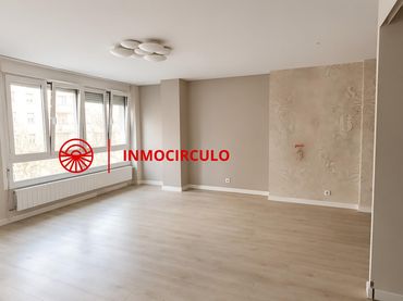Appartamento con ascensore in vendita a Centro