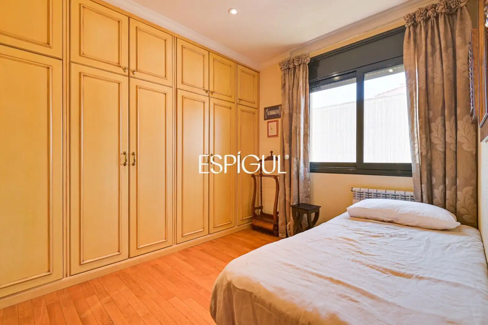 Habitación de Dúplex en venta en Arenys de Mar con Aire acondicionado, Calefacción y Terraza