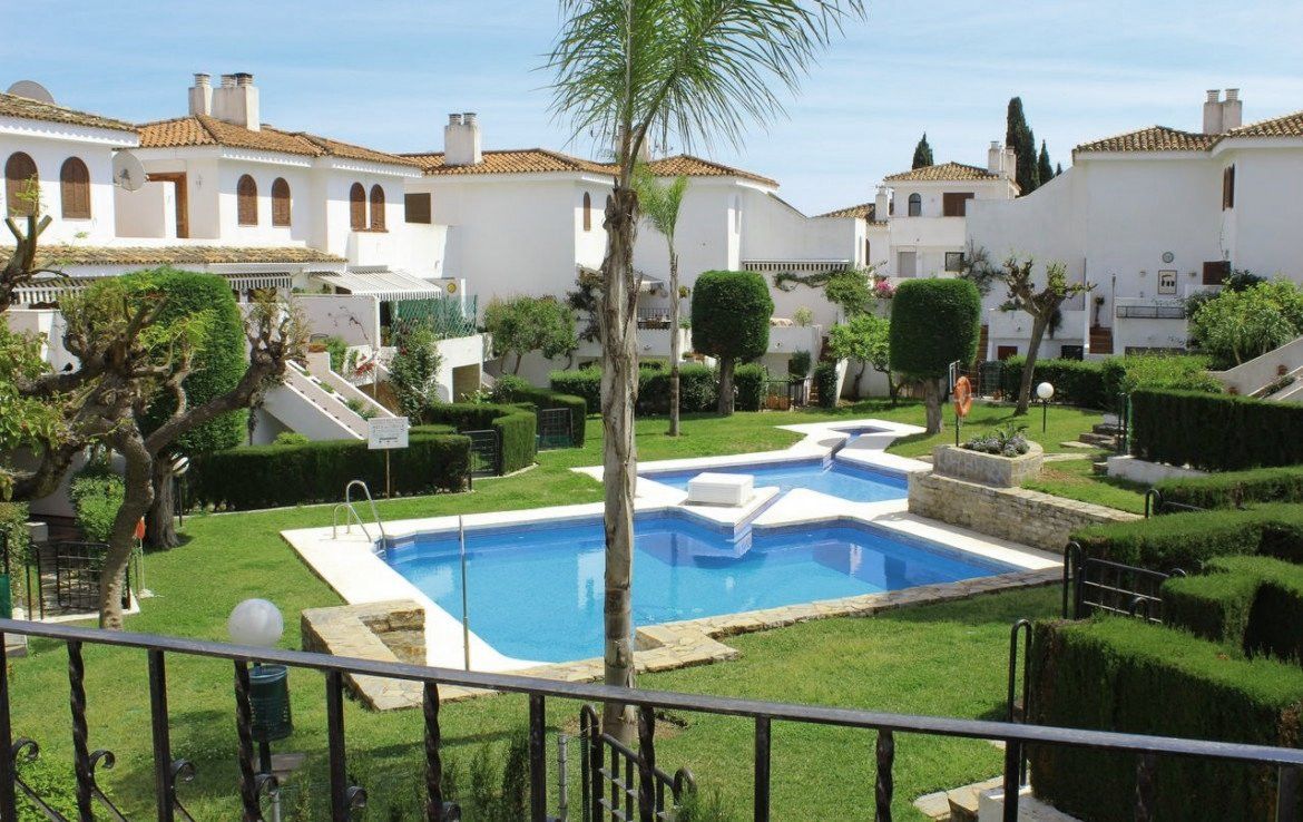 Garden of Single-family semi-detached for sale in Estepona  with Air Conditioner, Private garden and Terrace