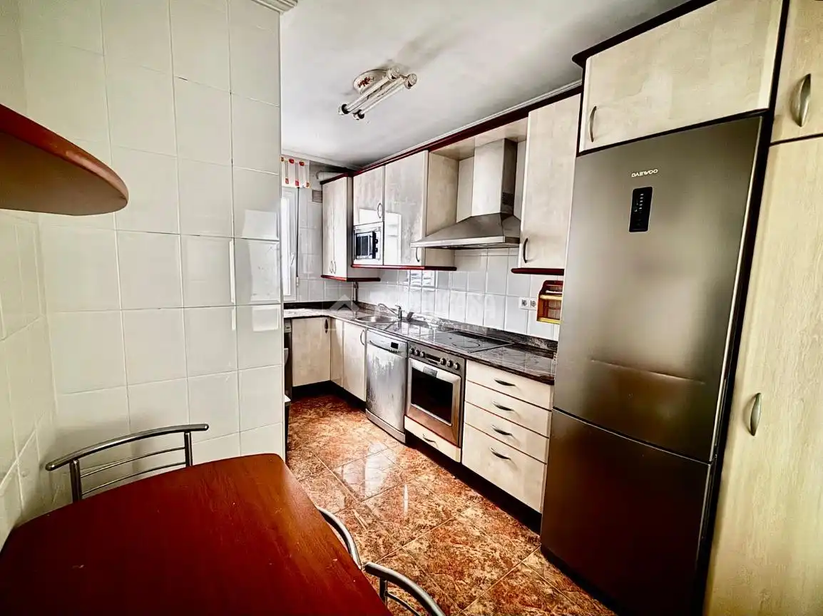 Cocina de Piso en venta en Camargo con Parquet