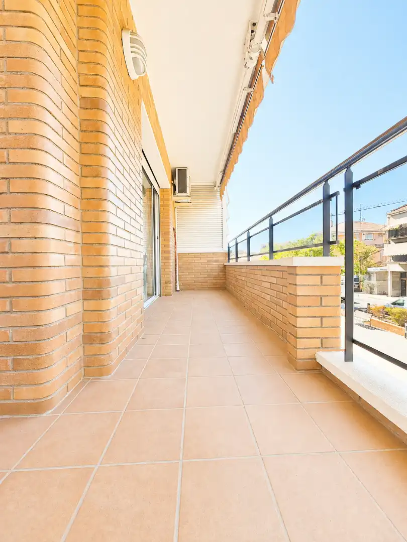 Terrassa de Pis en venda en Cerdanyola del Vallès amb Aire condicionat, Calefacció i Balcó