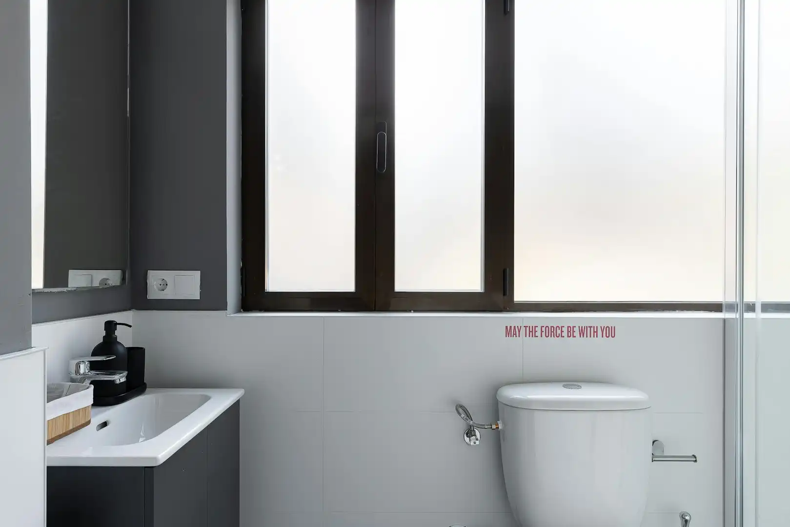 Badezimmer von Wohnung zur Miete in Algirós