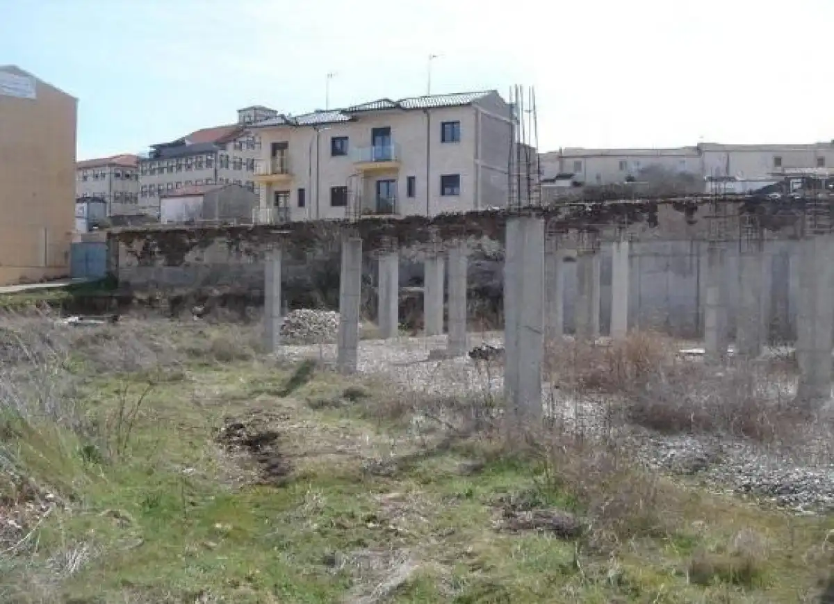 Terreny residencial en venda a Guijuelo, imagen 2