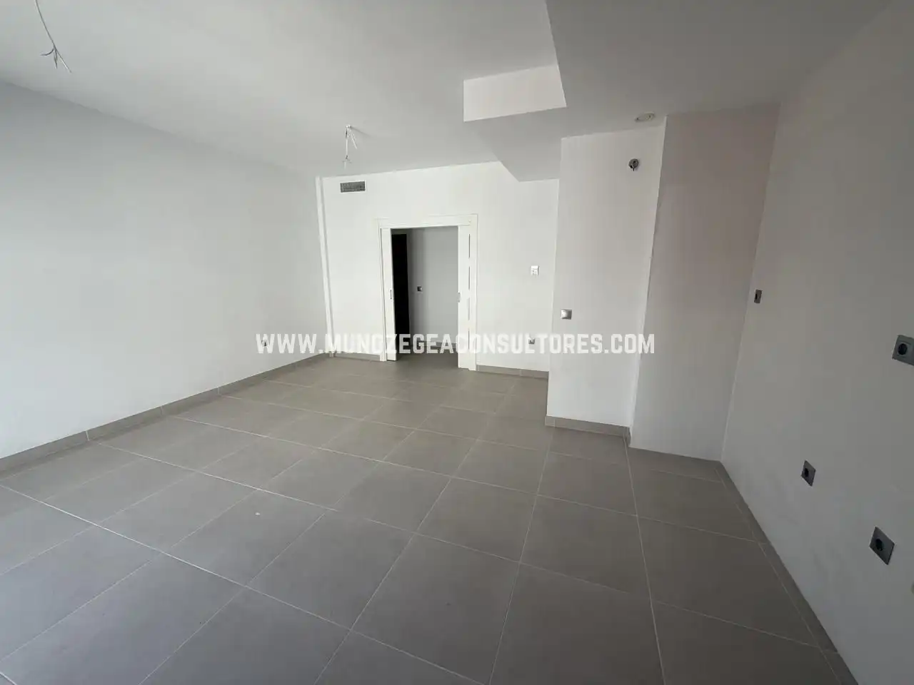 Piso con ascensor en venta en Centro, imagen 2