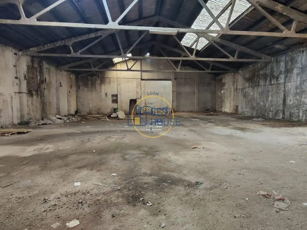 Nave industrial en venta en La Vega - La Sal