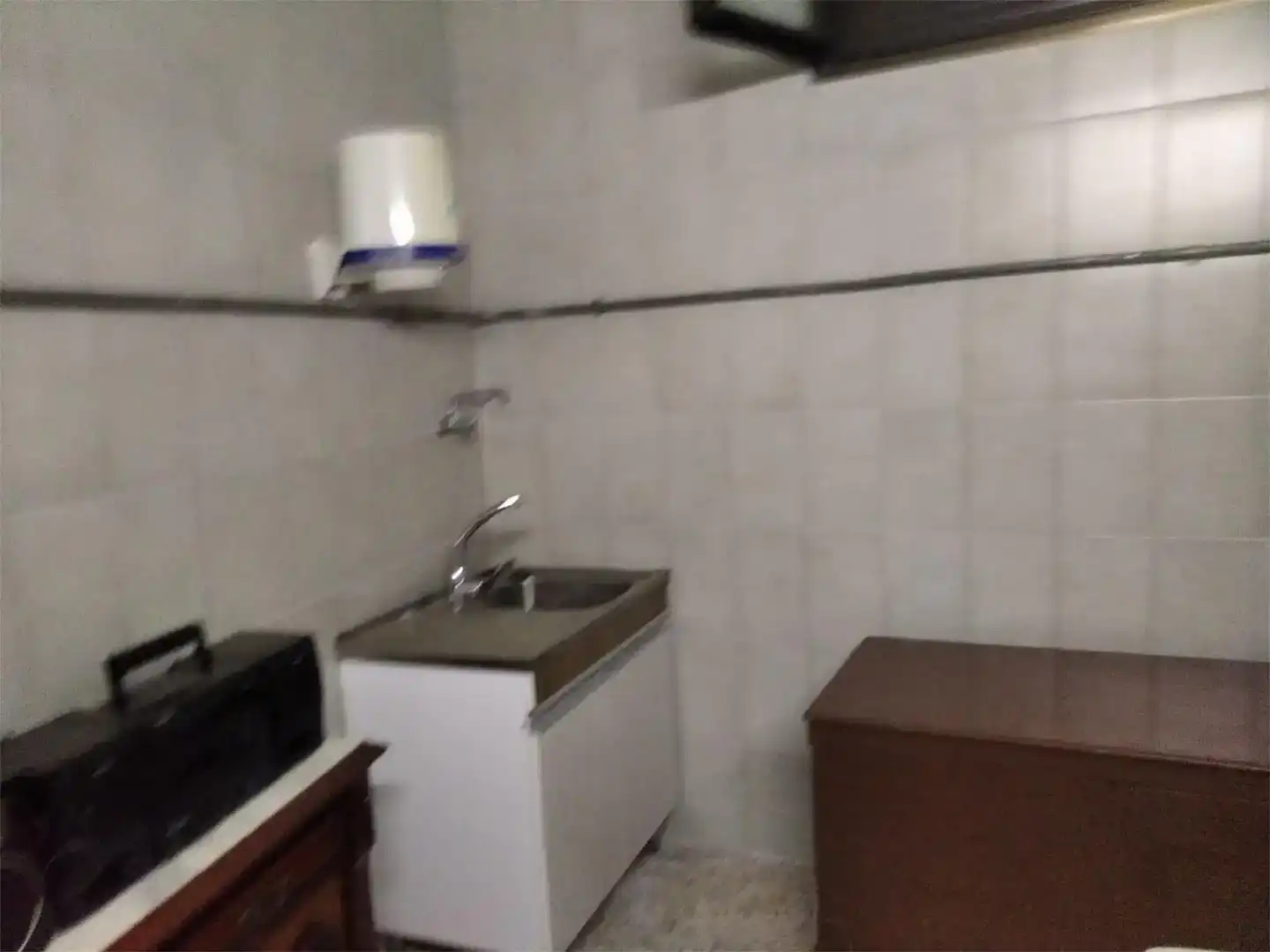 Cuina de Casa o xalet en venda en San Esteban de la Sierra amb Balcó
