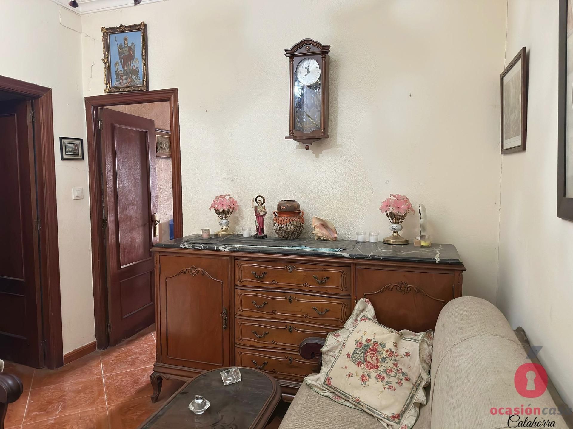 Sala d'estar de Casa o xalet en venda en  Córdoba Capital amb Terrassa i Traster