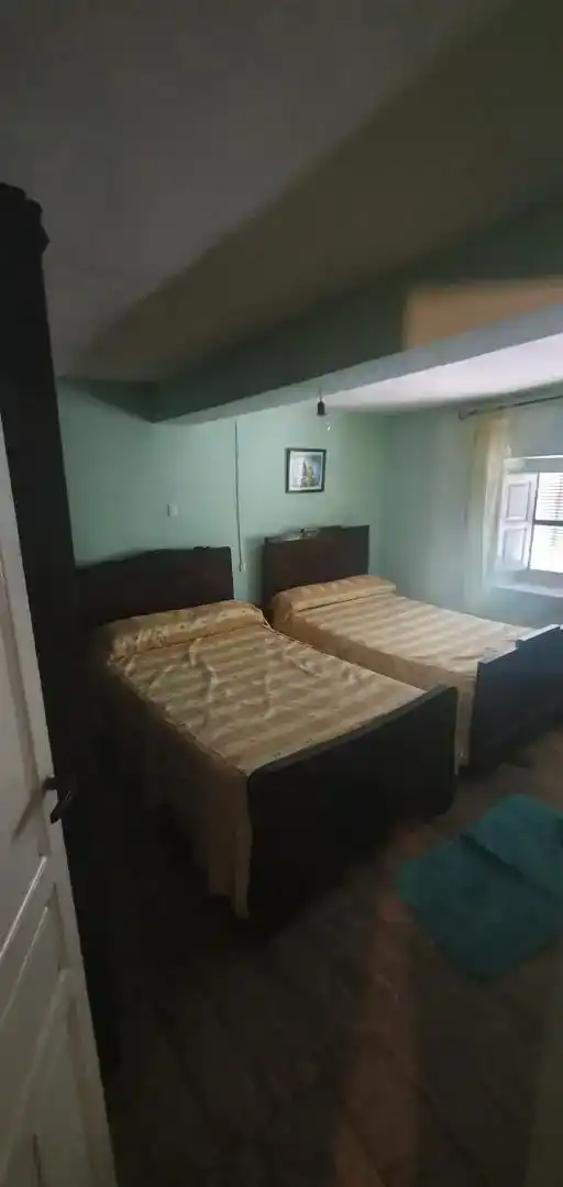 Schlafzimmer von Erdgeschoss zum Verkauf in Santervás de la Vega mit Privatgarten
