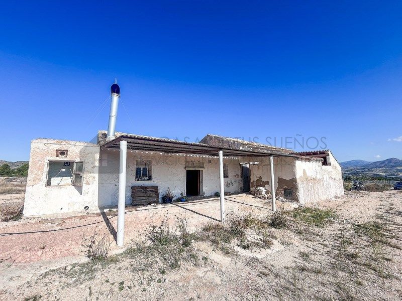 Finca rústica en venda en Elda