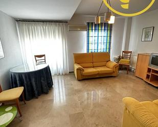 Sala d'estar de Dúplex en venda en Linares amb Aire condicionat