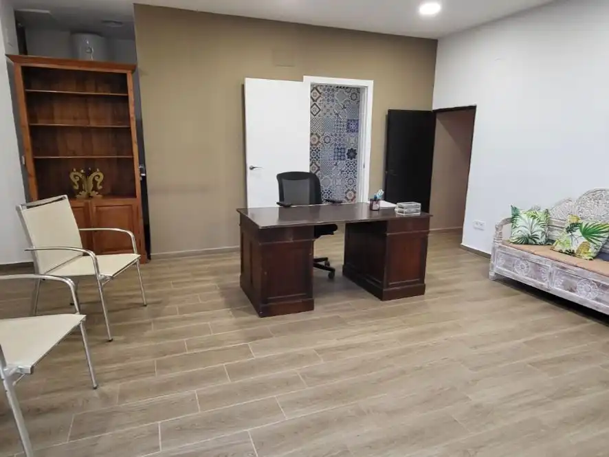 Oficina en venta en Dénia con Terraza