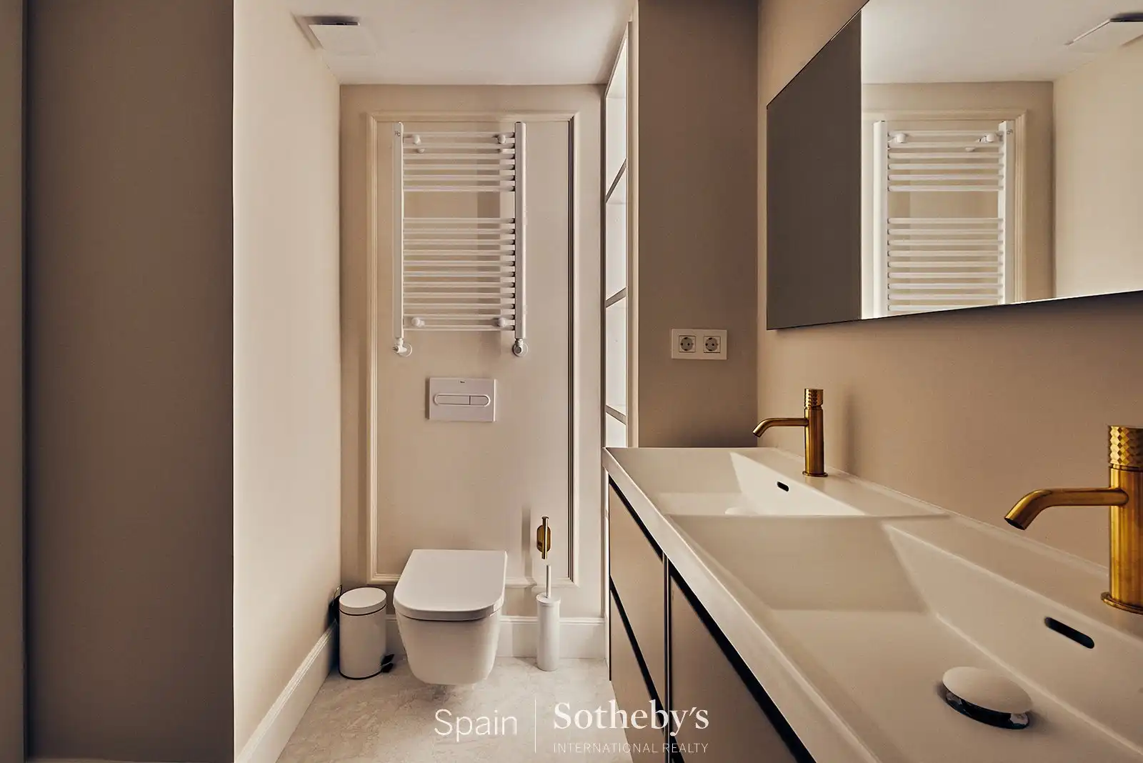 Baño de Apartamento en venta en Madrid con Aire acondicionado, Calefacción y Terraza