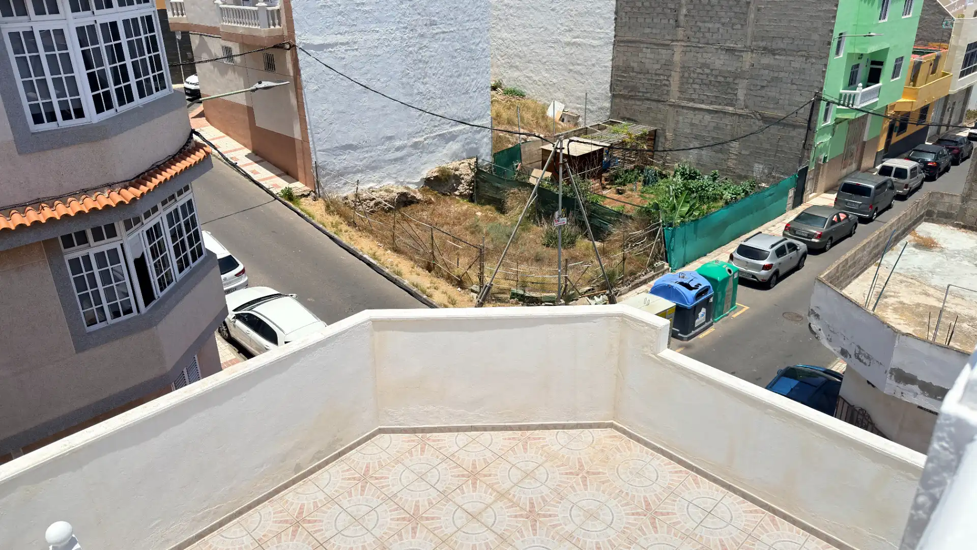 Vista exterior de Pis en venda en Las Palmas de Gran Canaria amb Balcó
