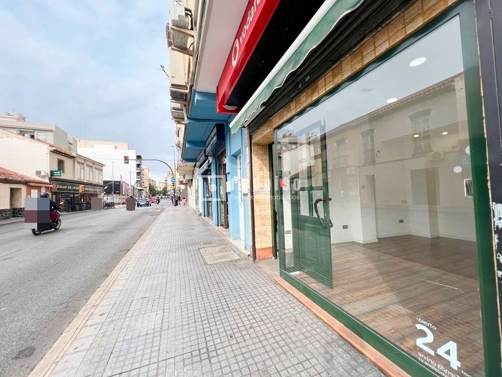 Vista exterior de Local de lloguer en Málaga Capital