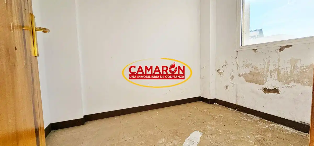 Casa adosada en venda en Coria del Río amb Terrassa