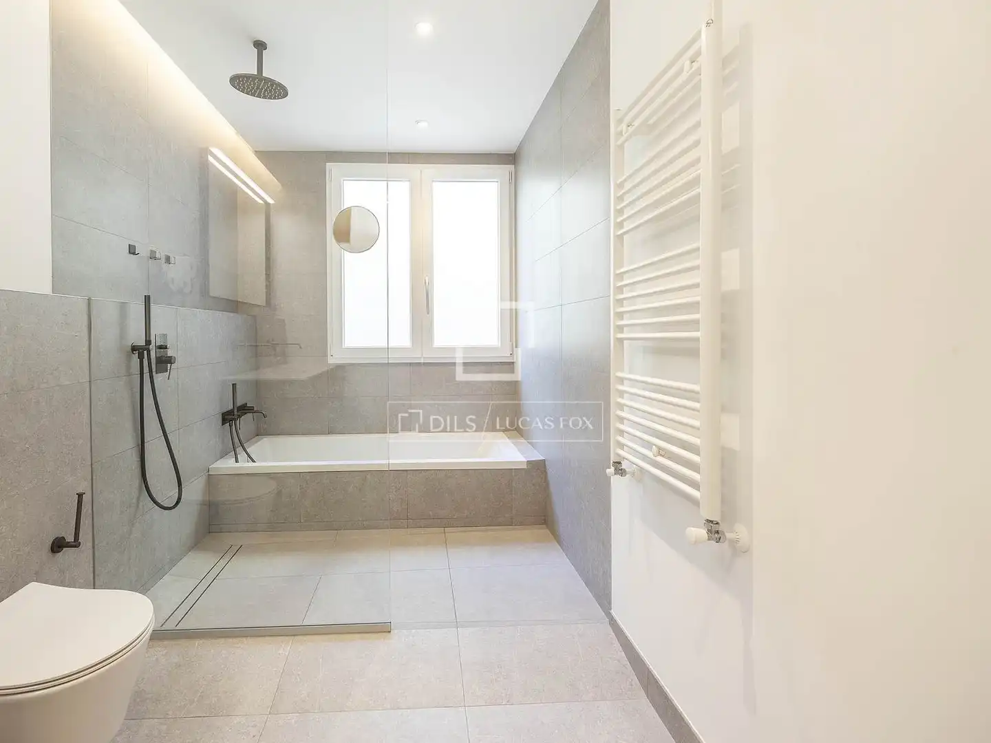 Baño de Piso en venta en Valencia con Aire acondicionado, Calefacción y Parquet