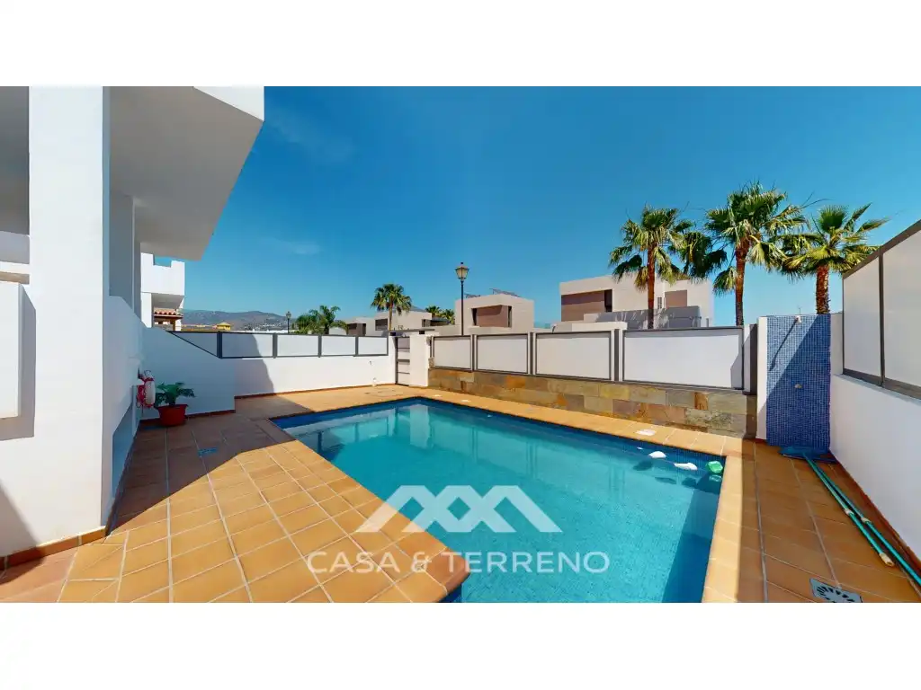 Jardí de Casa o xalet en venda en Vélez-Málaga amb Aire condicionat, Jardí privat i Terrassa