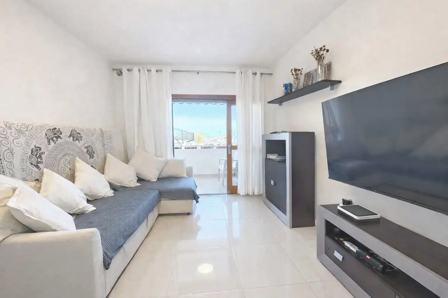 Living room of Houses for sale in Arona  with Terrace, Furnished and Oven