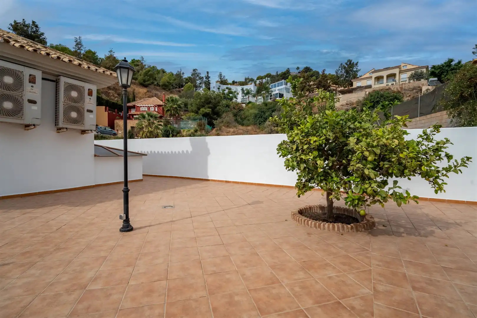 Jardí de Casa o xalet en venda en Málaga amb Terrassa