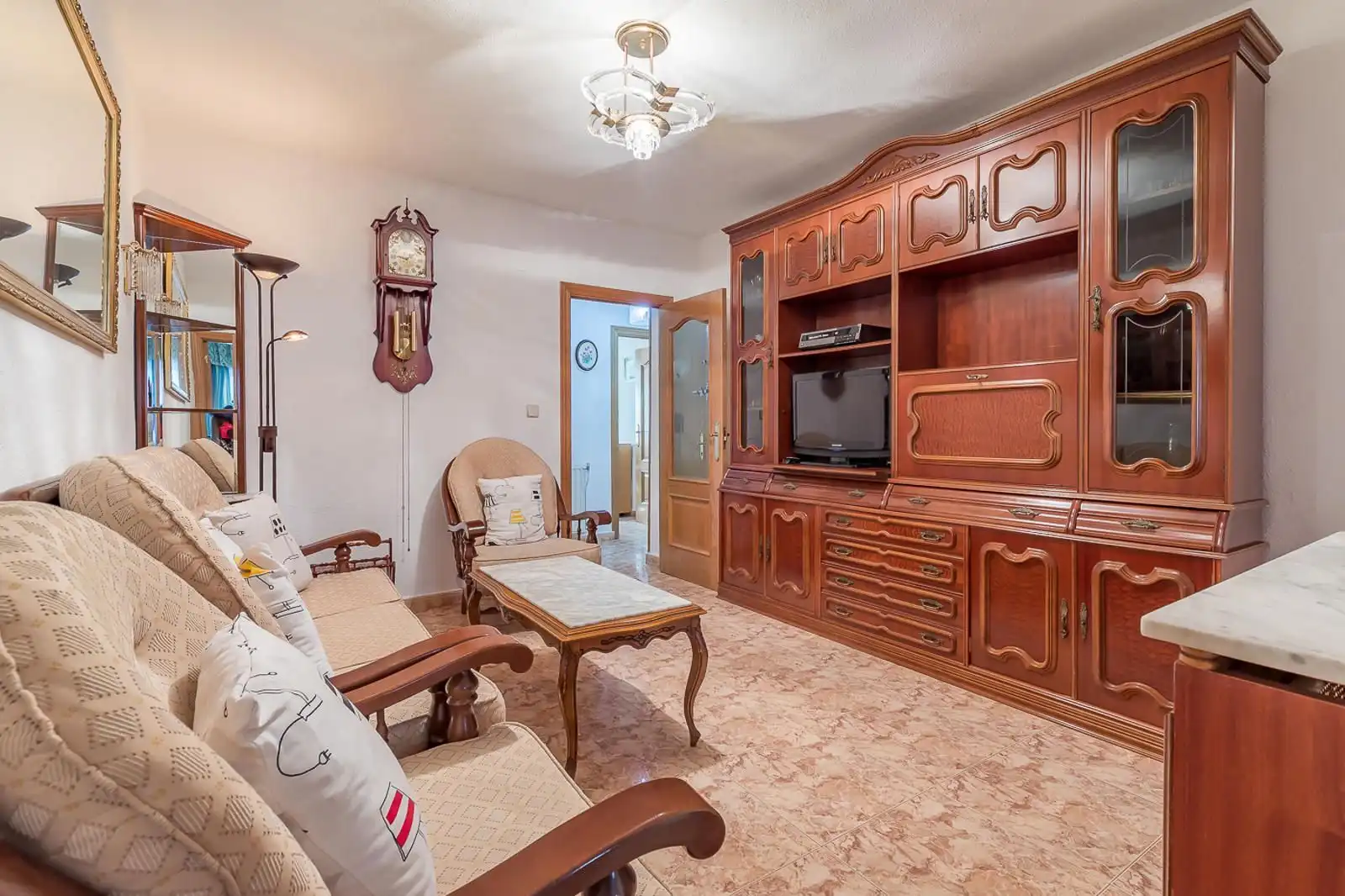 Sala d'estar de Pis en venda en  Madrid Capital amb Aire condicionat