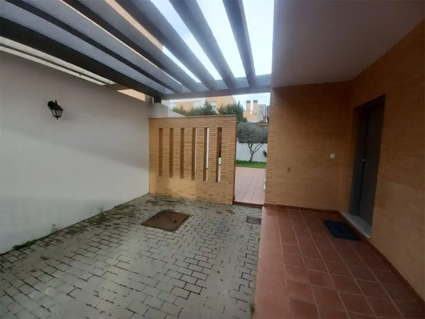 Terrassa de Pis en venda en Espartinas amb Aire condicionat, Jardí privat i Traster