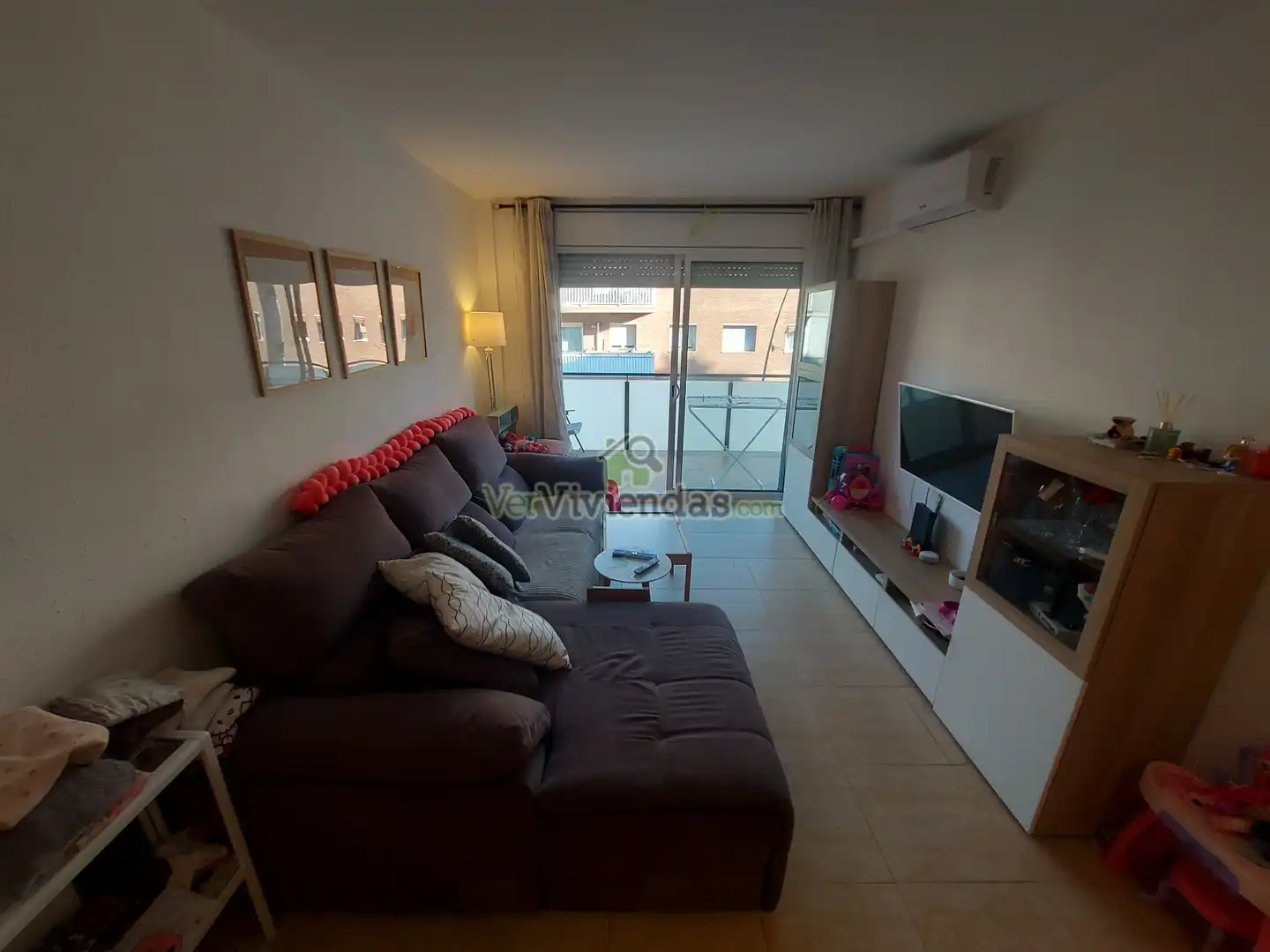Sala de estar de Piso en venta en Vallirana con Aire acondicionado, Calefacción y Trastero