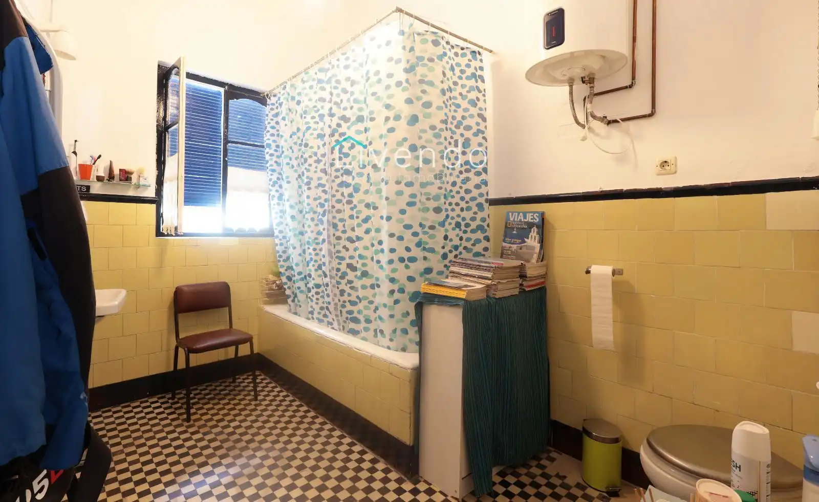 Badezimmer von Maisonette zum Verkauf in San Fernando mit Klimaanlage und Terrasse
