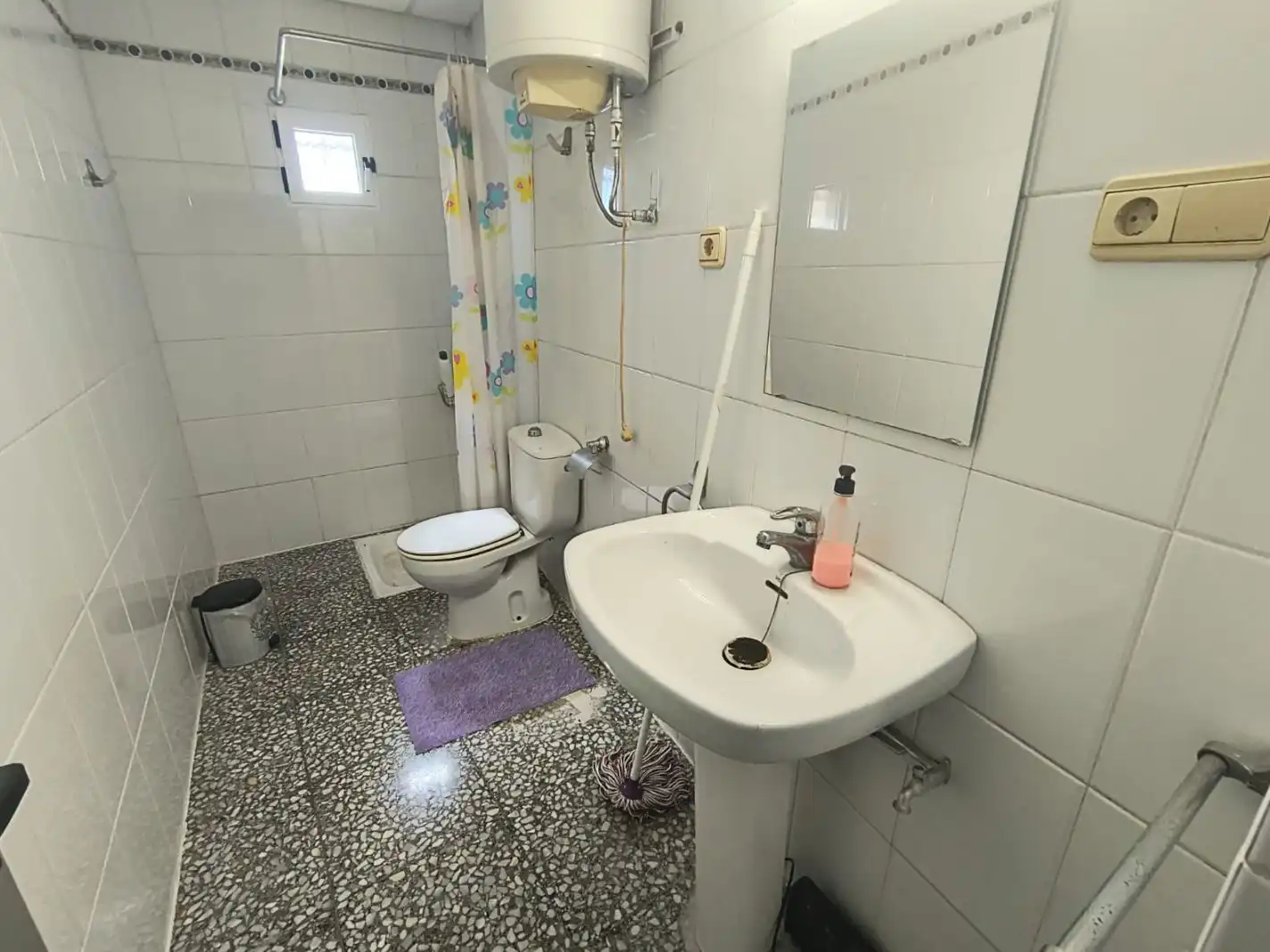 Bany de Casa o xalet en venda en Crevillent amb Aire condicionat, Terrassa i Piscina