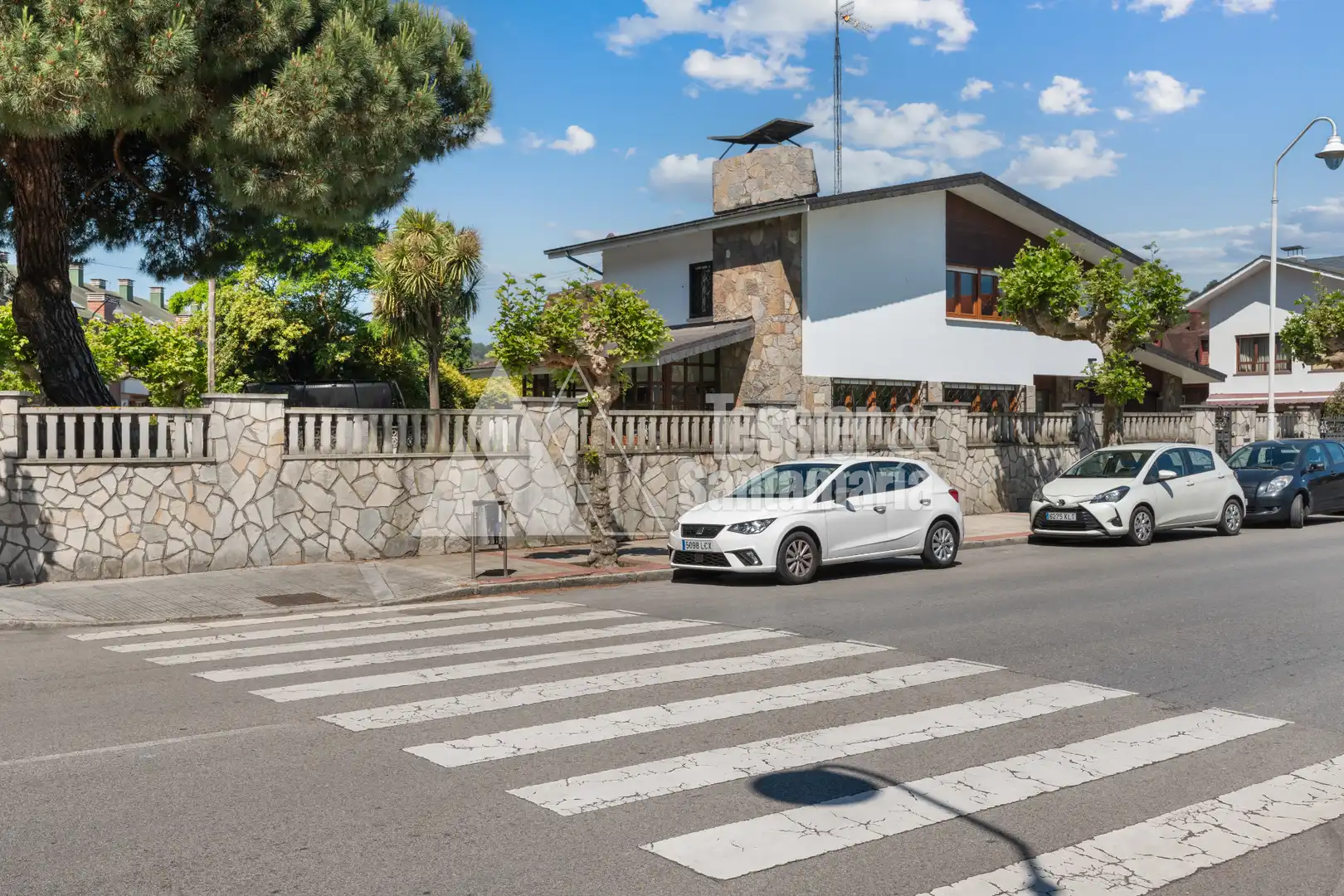Vista exterior de Casa o chalet en venta en Castrillón con Calefacción, Jardín privado y Terraza