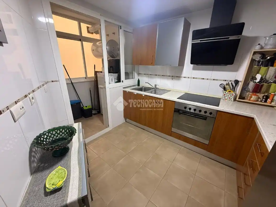 Cocina de Piso en venta en Estepona con Balcón