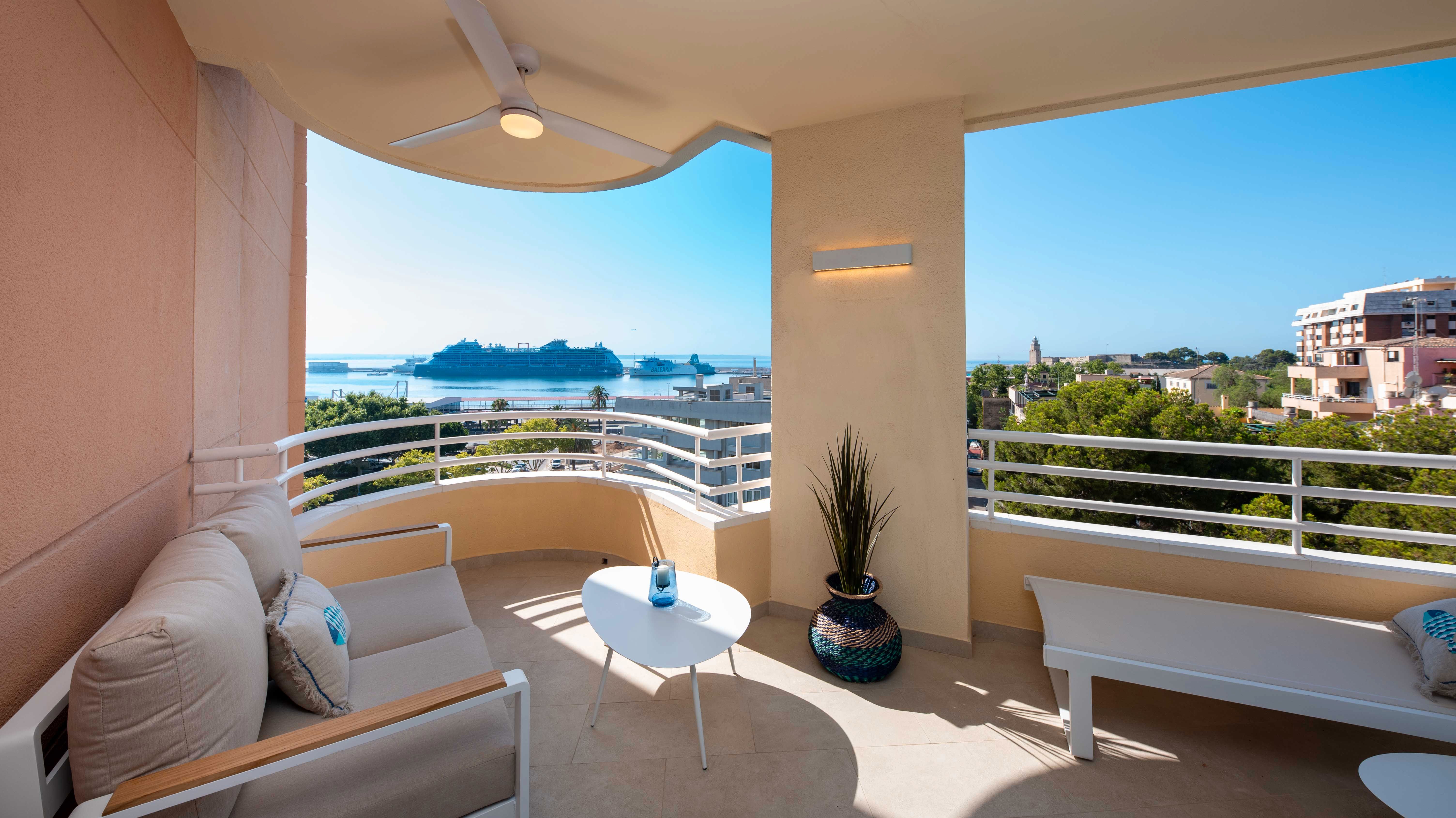 Terraza de Apartamento en venta en  Palma de Mallorca con Aire acondicionado, Piscina y Amueblado