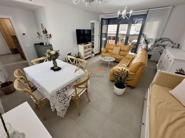 Penthouse with lift for sale in Calle Orson Welles